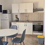 Paras * Zečevo