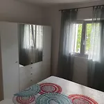 Apartment Paras Zečevo