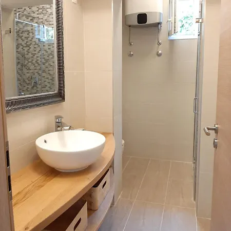 Apartment Paras Zečevo