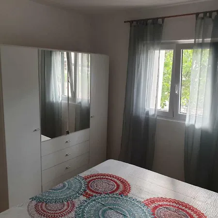 Apartment Paras Zecevo